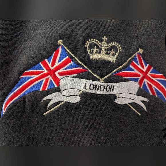 Buckingham London Embroidered Sweatshirt from England Women S/M British Royals - Picture 5 of 14
